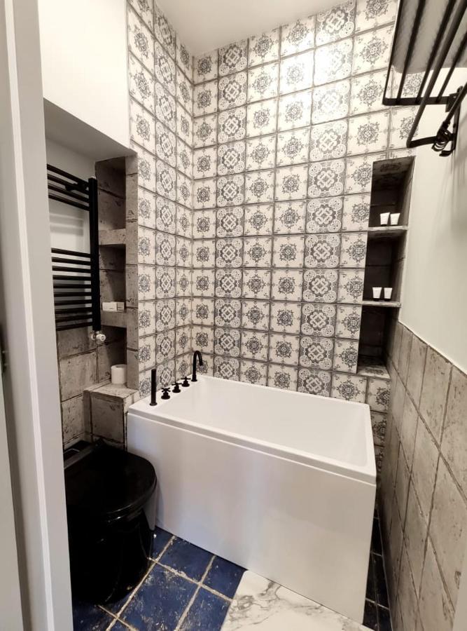 Qin Boutique Hotel Tiflis Dış mekan fotoğraf